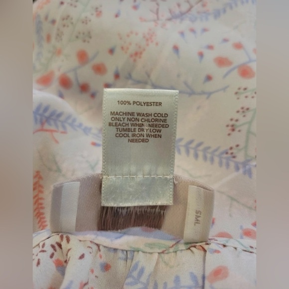 LOFT Outlet Sleeveless Floral Peplum Blouse Women’s Size M Keyhole Neck - Picture 6 of 6